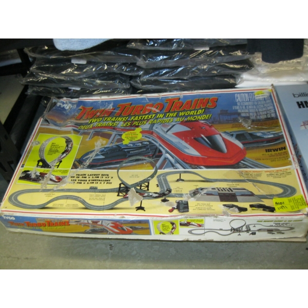TWIN TURBO TRAINS RACETRACK SET