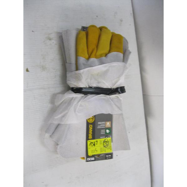 3 PAIR OF SZ XL GLOVES