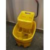 Image 1 : MOP BUCKET W/SQUEEGEE  