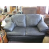 Image 1 : BLACK LEATHER LOVESEAT