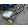 Image 2 : KARCHER DRIVEWAY SWEEPER