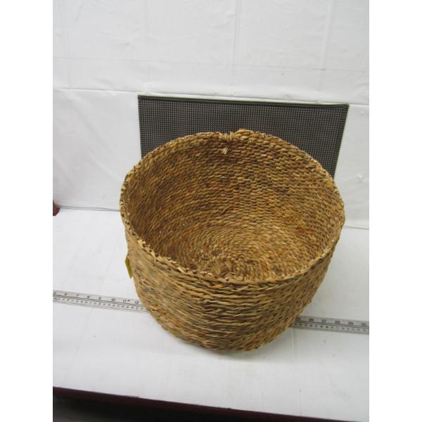 INDIGENOUS LG. SEAGRASS BASKET