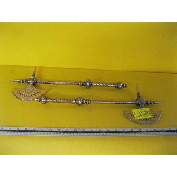 2 GOLD DECORATIVE WALL HANG AXES
