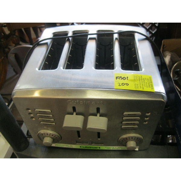 CUISINART 4 SLICE TOASTER