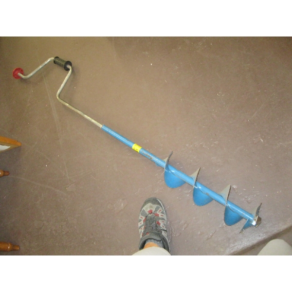 HAND ICE AUGER