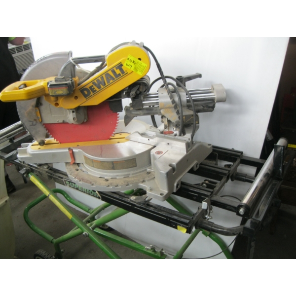 DEWALT SLIDING COMPOUND MITER SAW ON SUPERIOR STAND