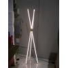 Image 1 : LED TRIPOD FLOOR LAMP