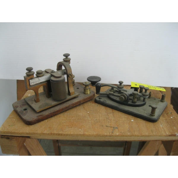 2 MORSE CODE TELEGRAPH KEYS