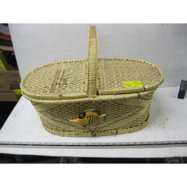 PICNIC BASKET
