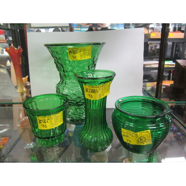 4 PIECES OF GREEN E. BRODIE VINTAGE GLASS MADE IN CLEVELAND, USA
