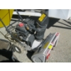 Image 4 : WHITE 22" DUAL STAGE SNOWBLOWER