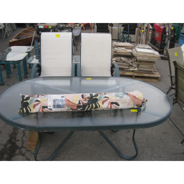 OVAL GLASS TOP PATIO TABLE W/6 CHAIRS & UMBRELLA