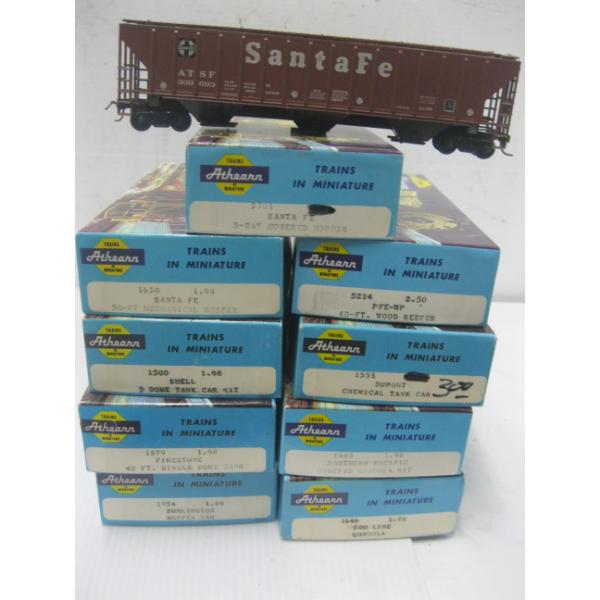 9 TRAIN CARS - 40' & 50'