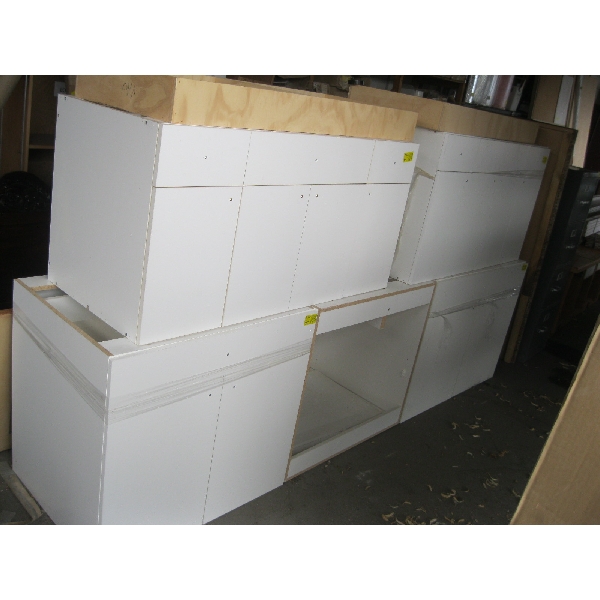 5 LOWER CABINETS