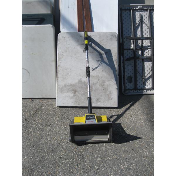 NOMA ELECTRIC SNOW SHOVEL
