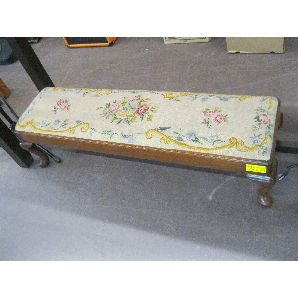 NEEDLEPOINT LONG UPHOLSTERED BENCH