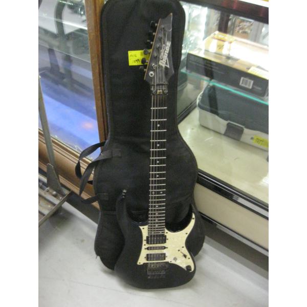GIO IBANEZ ELECTRIC GUITAR IN FABRIC CASE