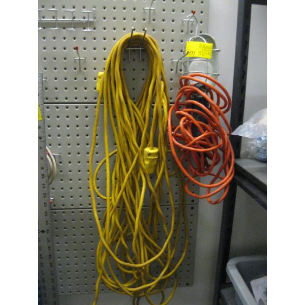 TROUBLELIGHT & EXTENSION CORD