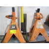 Image 1 : PR OF 6T H.D. AXLE STANDS