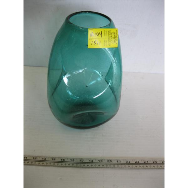 GREEN BLENKO GLASS VASE