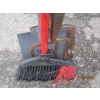Image 2 : BUNDLE OF SHOVELS, BROOM & POTATO FORK