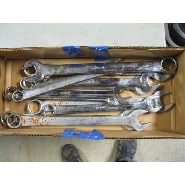 LG. SET OF SNAP ON WRENCHES - SAE
