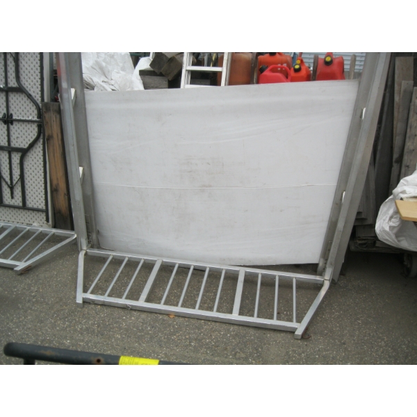 ALUMINUM HEADACHE RACK W/SIDERAILS