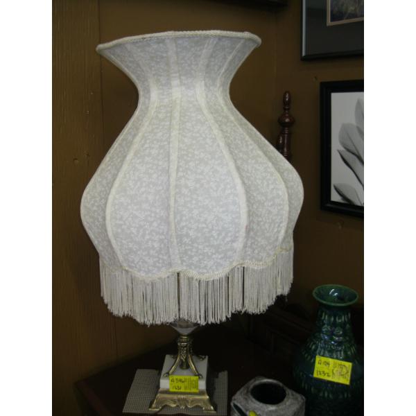 DECORATIVE LAMP