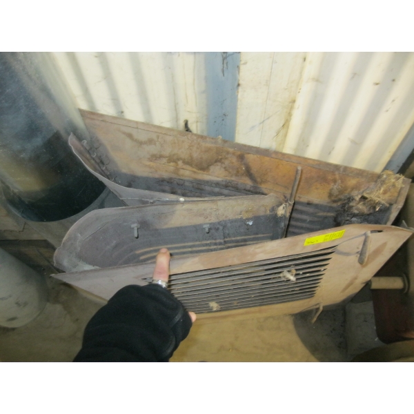 VINTAGE INT'L TRACTOR ENGINE COVER