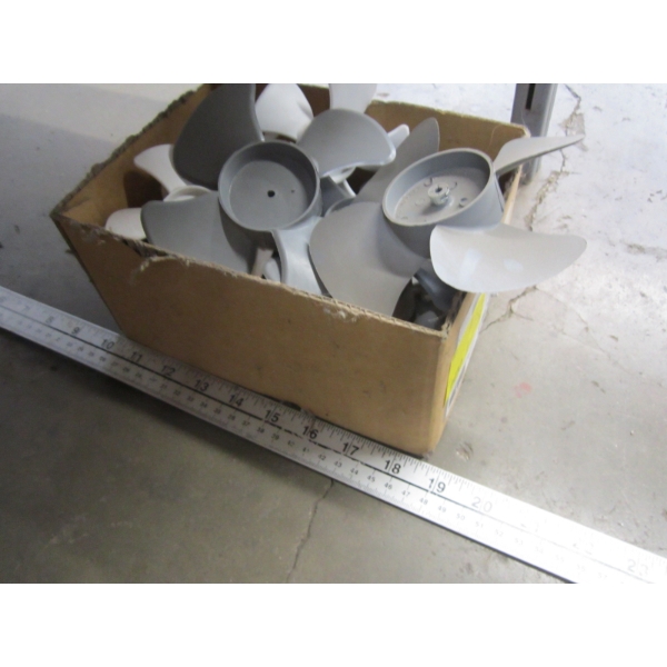 SM. PLASTIC FAN BLADES - 2 DIFFERENT SIZES