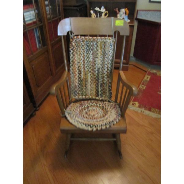MAPLE ROCKING CHAIR