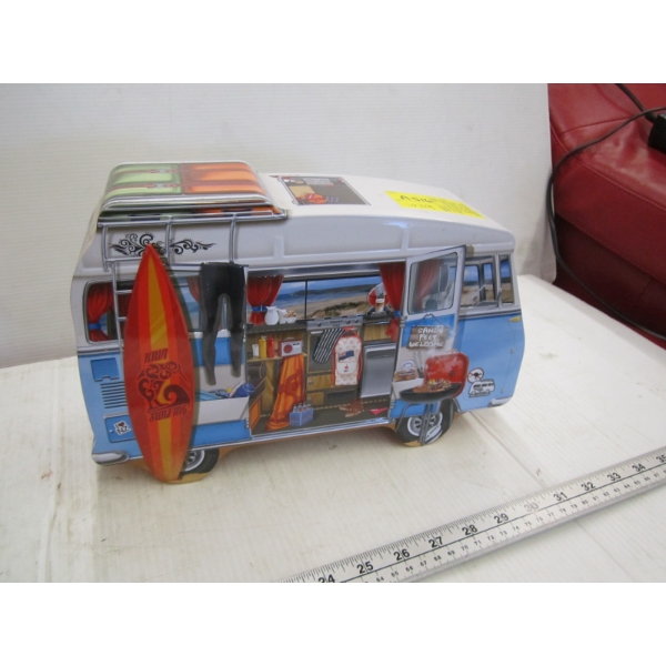 DECORATIVE TIN VAN