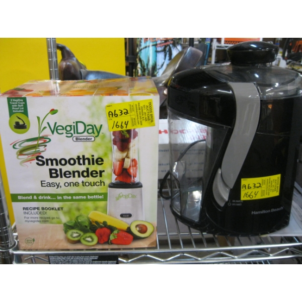 VEGGIE DAY BLENDER & A HAMILTON BEACH JUICER