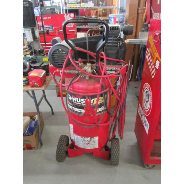 HUSKY UPRIGHT AIR COMPRESSOR W/HOSE