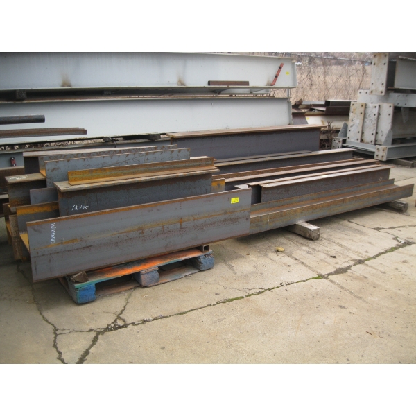 LG. LOT OF SHORT IBEAM PIECES