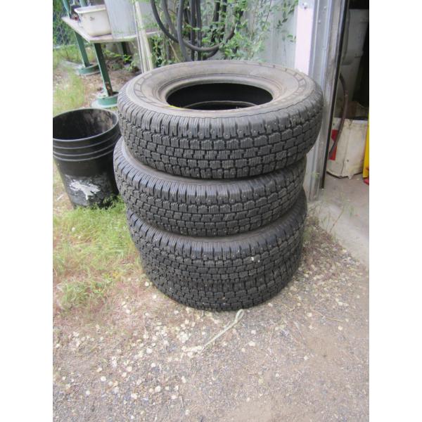 SET OF 4 P185/80R13 WINTER STUDDED TIRES