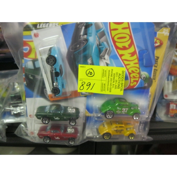 10 NEW HOTWHEELS CARS