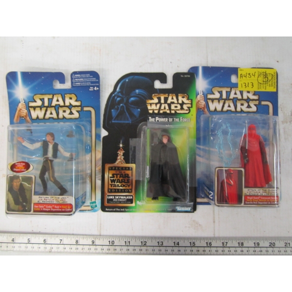 3 STAR WARS FIGURINES
