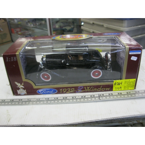 1932 FORD 3 WINDOW CAR