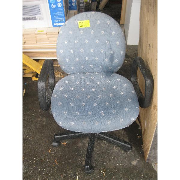 OFFICE CHAIR