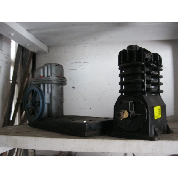 2 AIR COMPRESSOR HEADS
