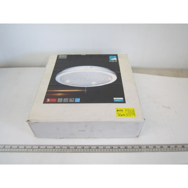 LED CEILING MOUNT LIGHT FIXTURE