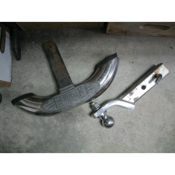 RECEIVER TRAILER HITCH & RECEIVER STEP