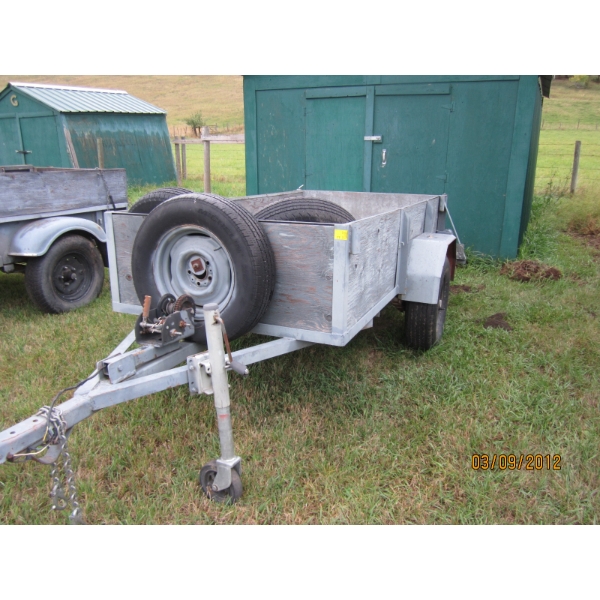 SM. UTILITY BOX TRAILER