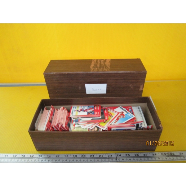 2 SLEEVES OF HOCKEY CARDS
