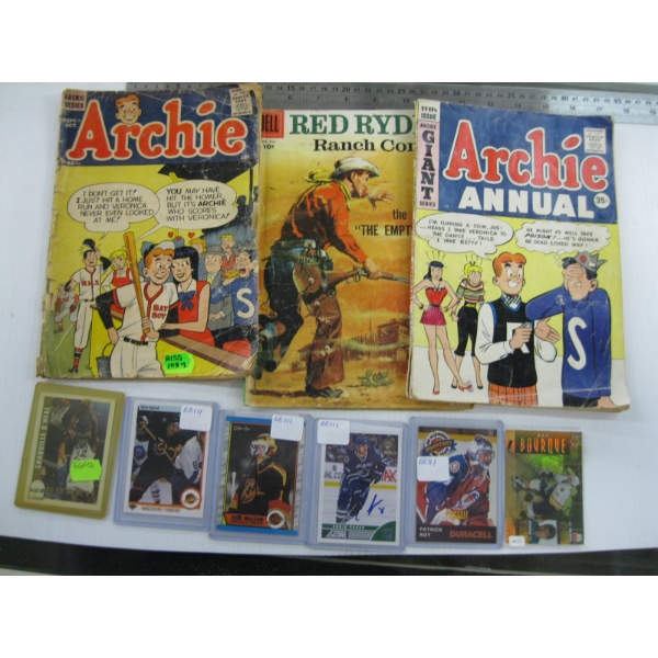BUNDLE OF COLLECTOR CARDS & COMIC BOOKS