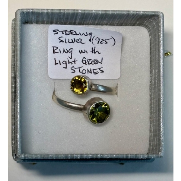 SILVER RING W/GREEN STONES, SZ 8 3/4