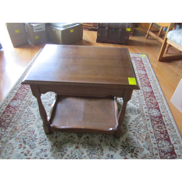 VILAS MAPLE END TABLE