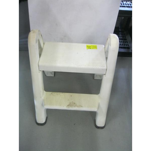 2 STEP STOOL