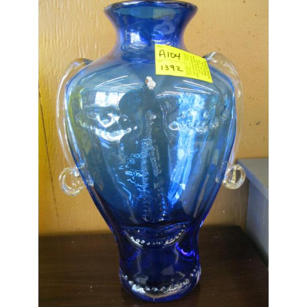BLENKO FACE VASE BY HANK ADAMS